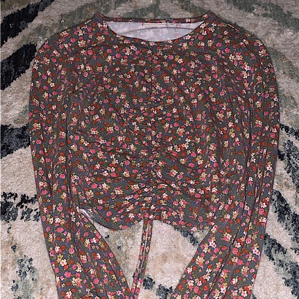 Floral long sleeve crop top